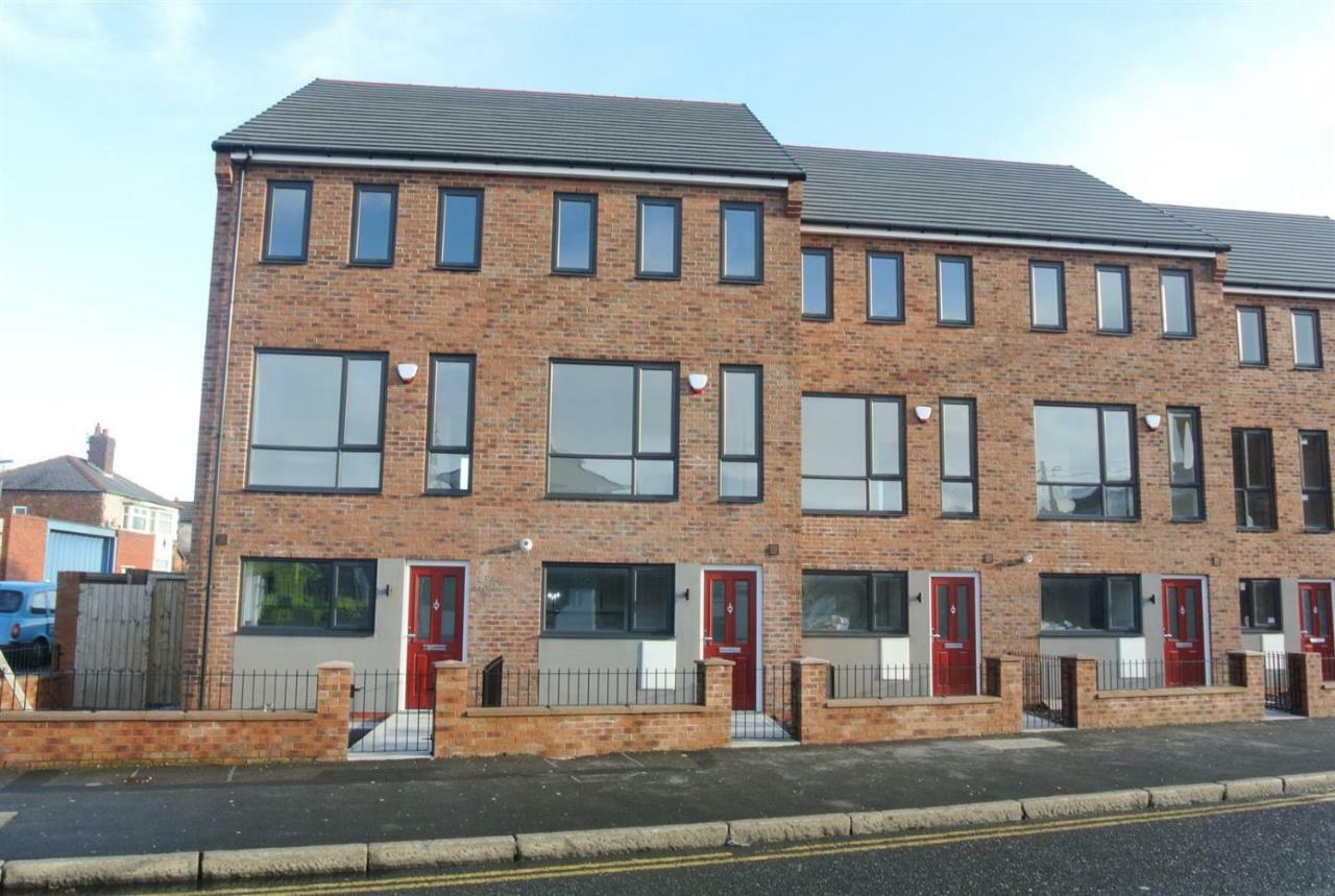 Denny Guests House / Green Lane Liverpool Exteriör bild